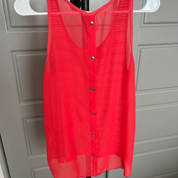 Tea n Rose Sleeveless Shirt - Size Small - Picture 3 of 4